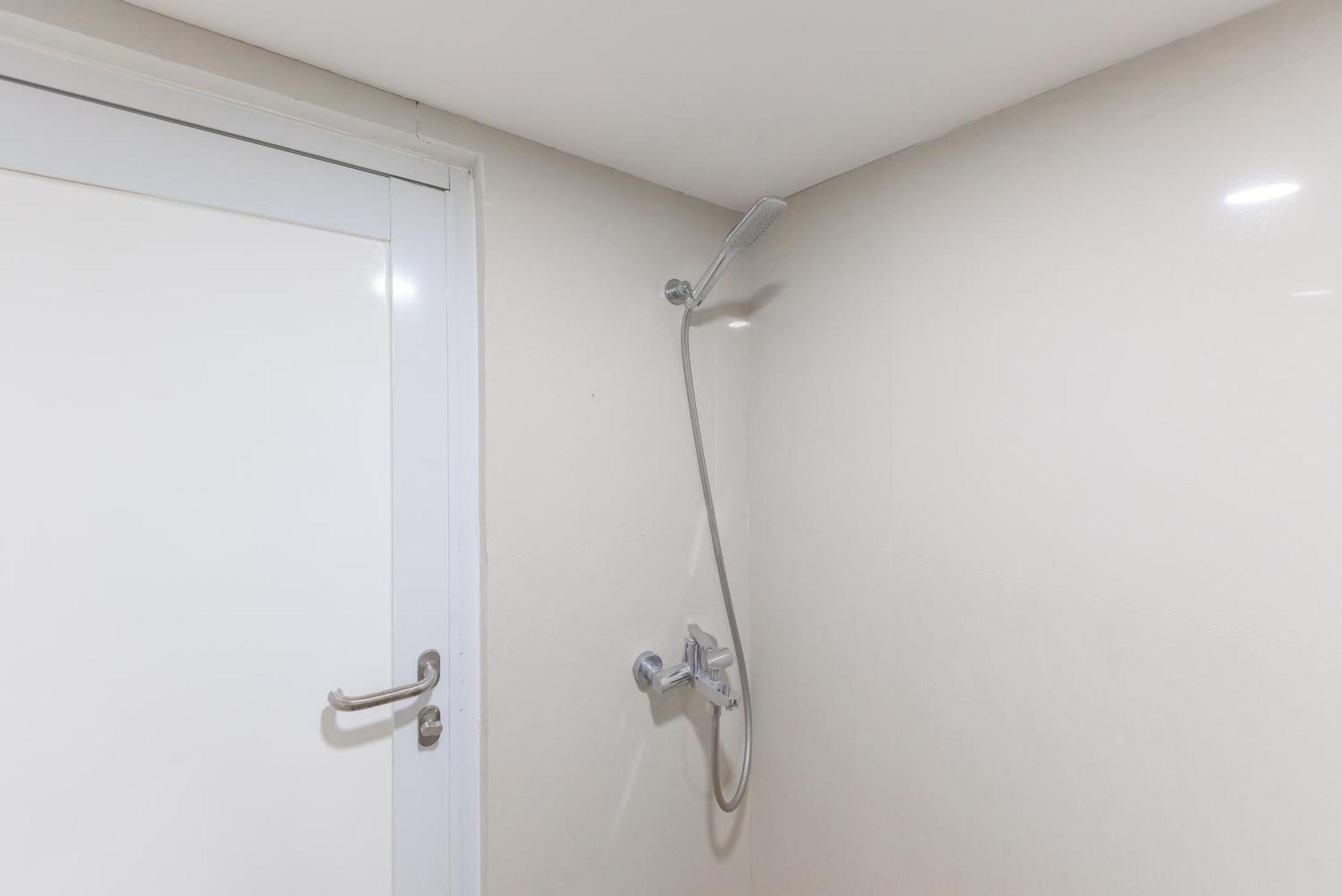 Reddoorz Hostel At Kiara Cozy Kircon Бандунг Екстериор снимка